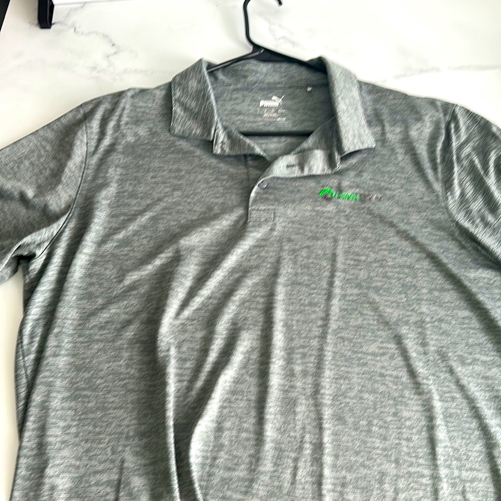 Men’s Grey Puma Golf Shirt. Size Large. Earth friendly, endorsed. Mint condition